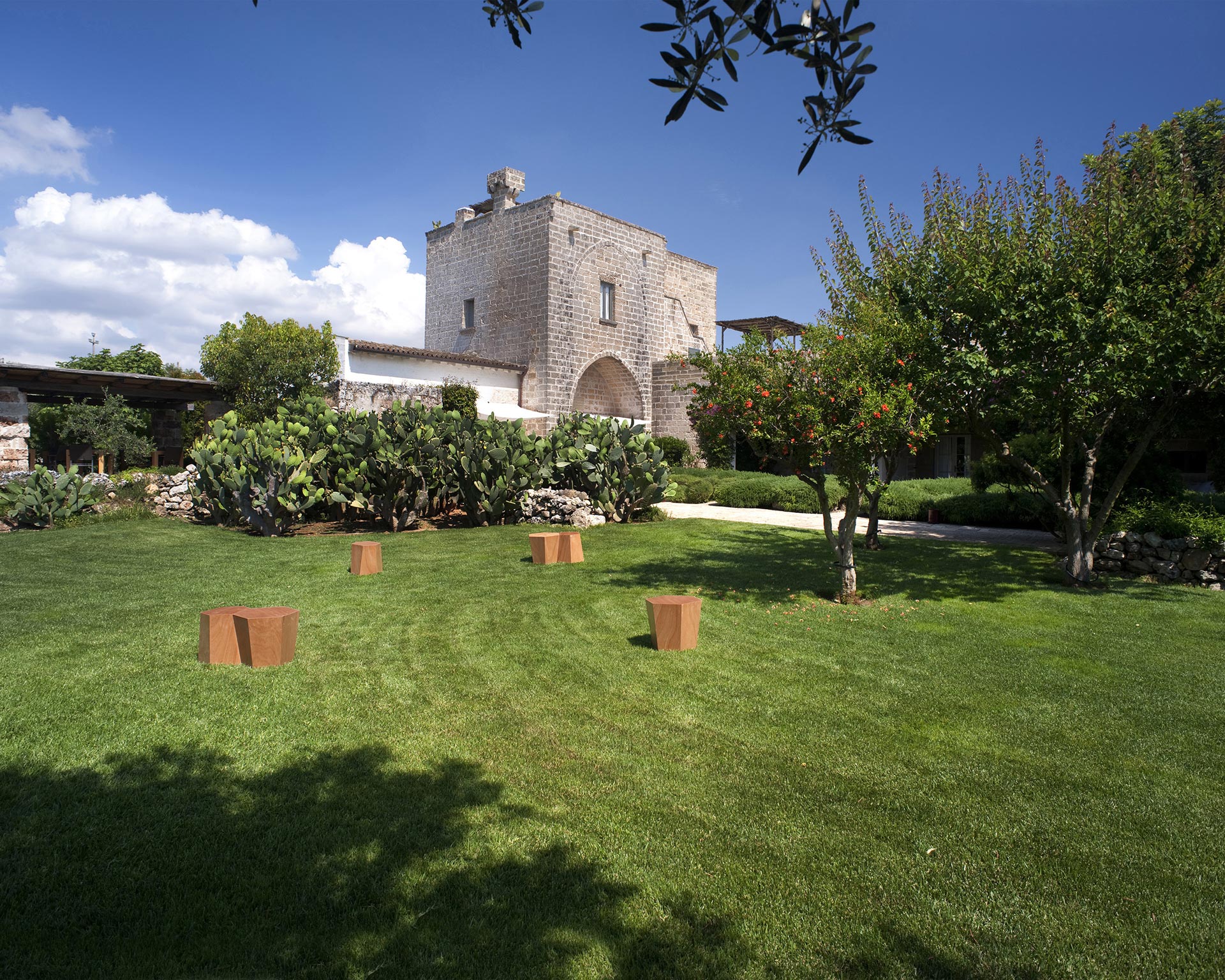 homes puglia farmhouse 01